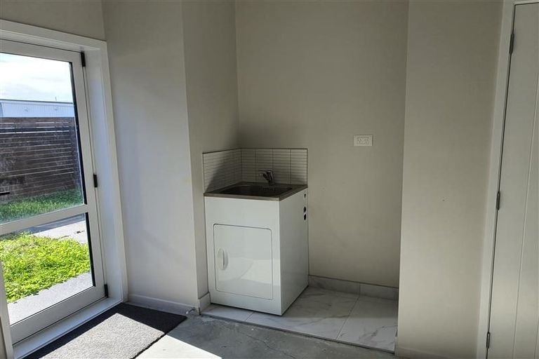 Photo of property in 2b Makura Road, Long Bay, Auckland, 0630