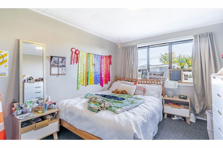 Photo of property in 8 Mackenzie Street, Winton, 9720