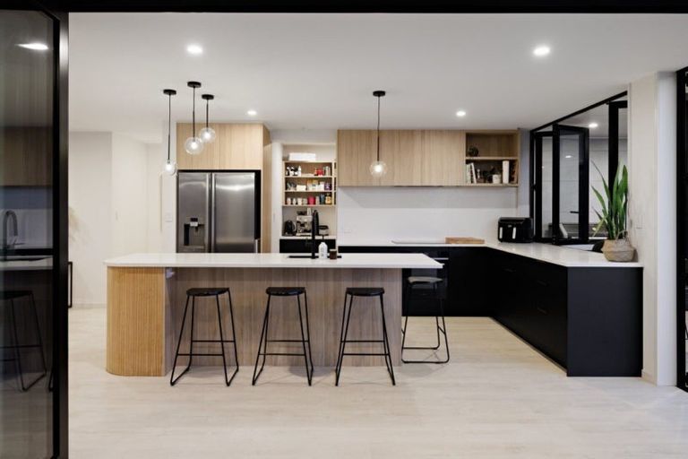 Photo of property in 18 Motiti Road, Papamoa Beach, Papamoa, 3118