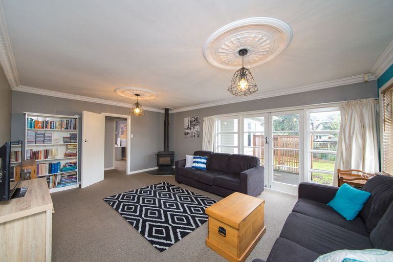 Photo of property in 56 College Street, Awapuni, Palmerston North, 4412