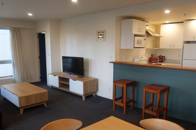 Photo of property in Terrace Heights Apartments, 6f/163 The Terrace, Wellington Central, Wellington, 6011