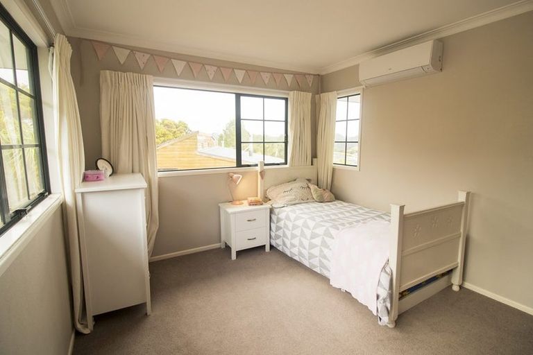 Photo of property in 52 Hillcrest Road, Hatfields Beach, Orewa, 0931