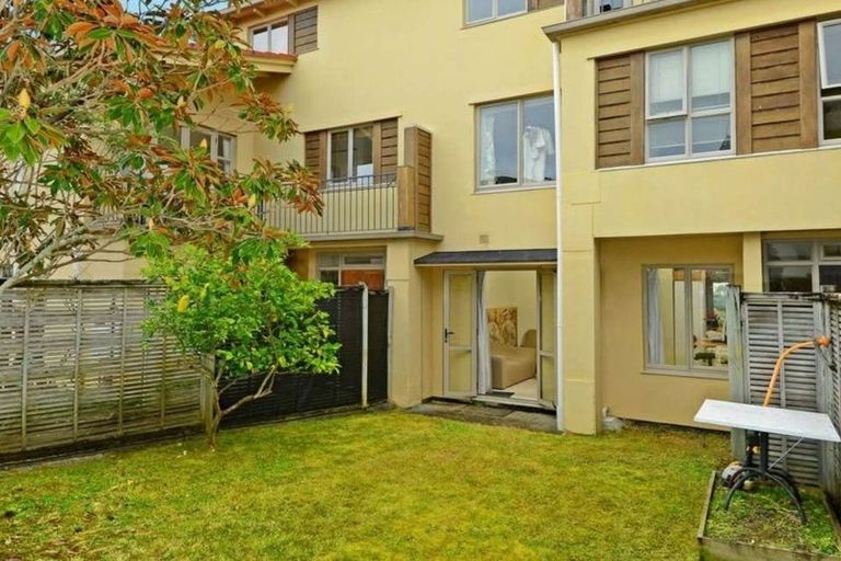 Photo of property in 3/45 Byron Avenue, Takapuna, Auckland, 0622