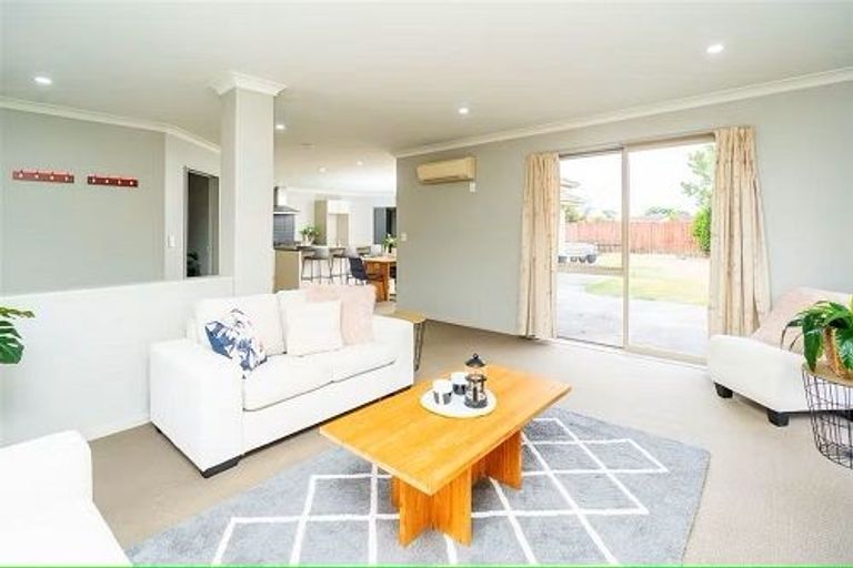 Photo of property in 10 Alderwick Place, Rototuna North, Hamilton, 3210