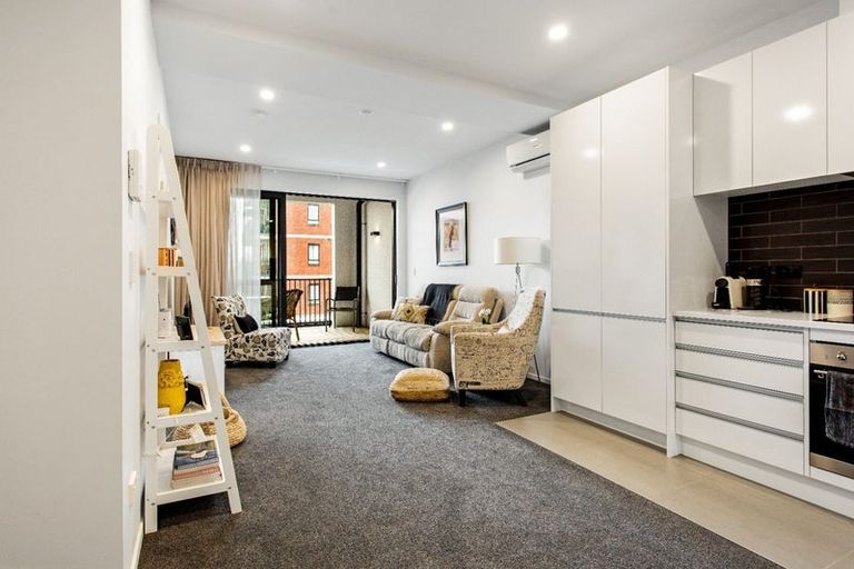 Photo of property in 114/81 Mapou Road, Hobsonville, Auckland, 0616