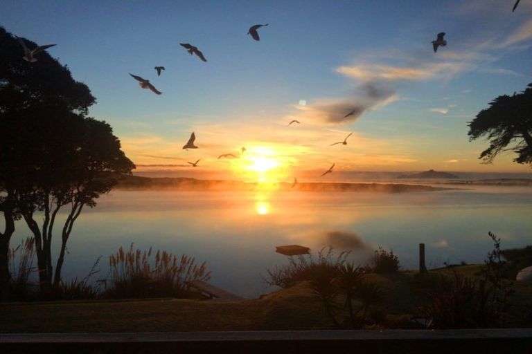 Photo of property in 281 Cove Road, Waipu, 0582