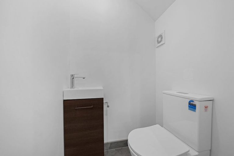 Photo of property in 20a Lendic Avenue, Henderson, Auckland, 0612