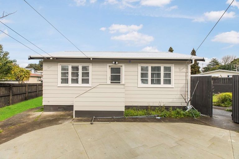 Photo of property in 51 Weymouth Road, Manurewa, Auckland, 2102