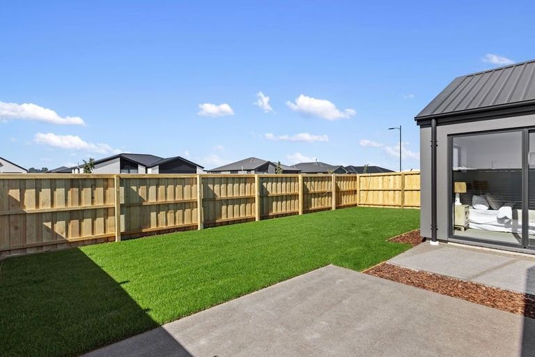 Photo of property in 28 Kite Street, Rolleston, 7614