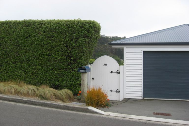 Photo of property in 28 Moncks Spur Road, Redcliffs, Christchurch, 8081