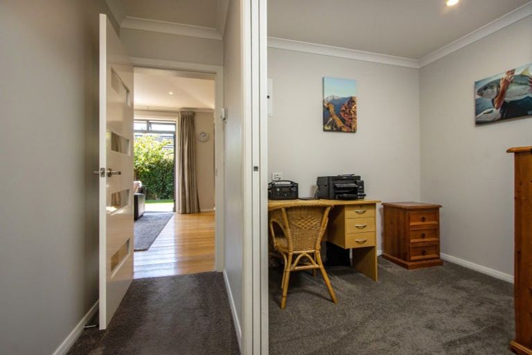 Photo of property in 6 John Sutton Place, Richmond, 7020