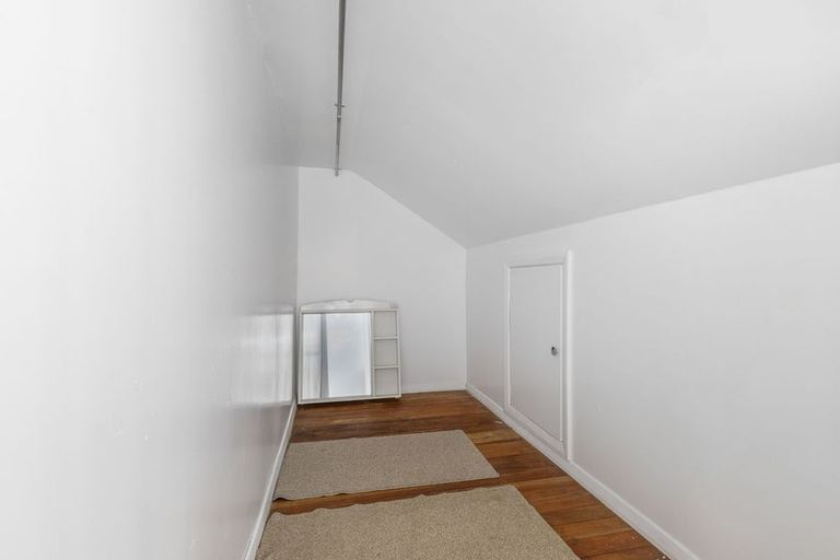 Photo of property in 14 Duke Street, Levin, 5510