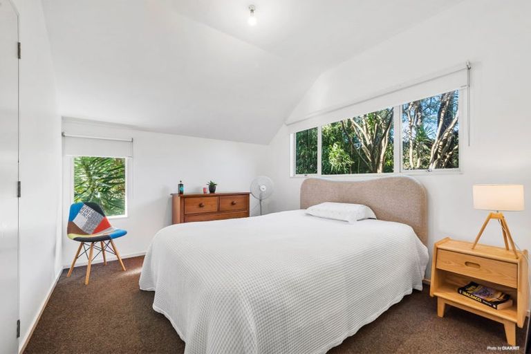 Photo of property in 2/12 Wolsley Avenue, Milford, Auckland, 0620