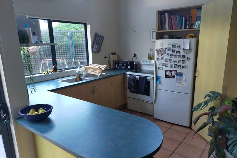 Photo of property in 35 Esther Place, Red Beach, 0932