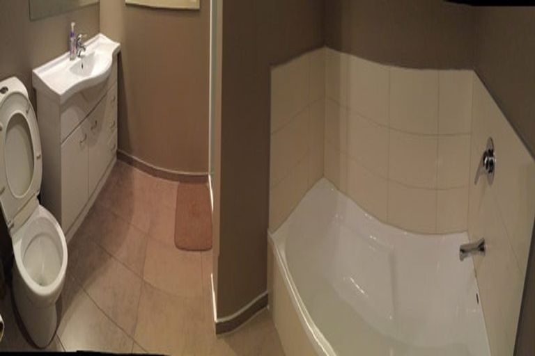 Photo of property in 23 Tamworth Crescent, Newlands, Wellington, 6037