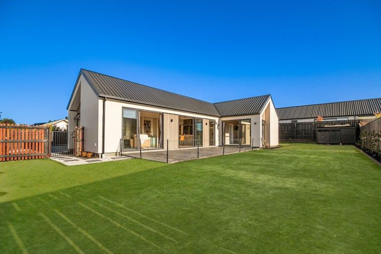 Photo of property in 51 Les Wakefield Road, Mapua, 7005