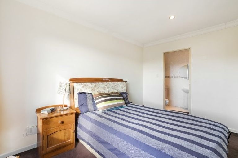 Photo of property in 10 Janway Avenue, Flat Bush, Auckland, 2016