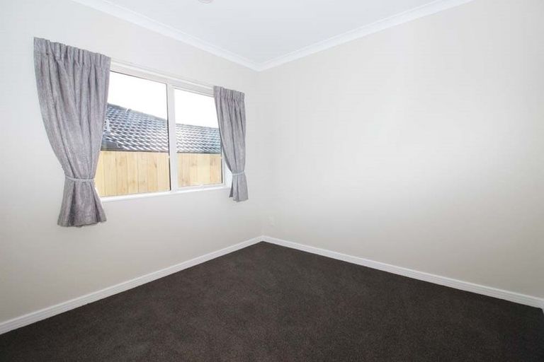 Photo of property in 80 Jeroboam Loop, Kumeu, 0810
