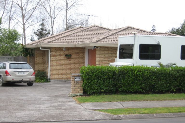 Photo of property in 51 Cabeleigh Drive, Helensville, 0800
