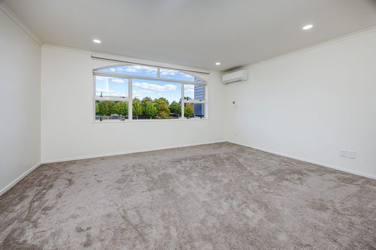 Photo of property in 24 Lime Crescent, Papakura, 2110