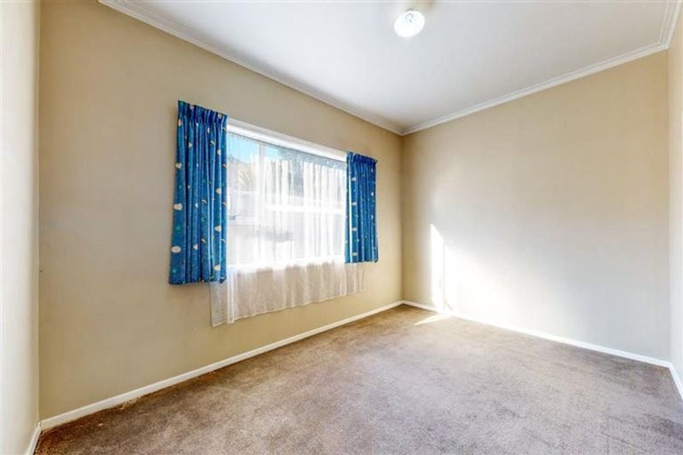 Photo of property in 2/13 Faulke Avenue, Wainuiomata, Lower Hutt, 5014