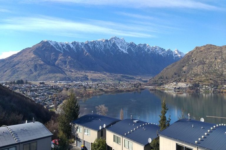 Photo of property in Elkridge Apartments, 20/64 Marina Drive, Frankton, Queenstown, 9300