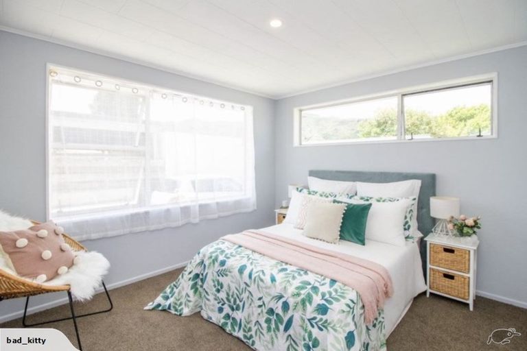 Photo of property in 270b Wellington Road, Wainuiomata, Lower Hutt, 5014