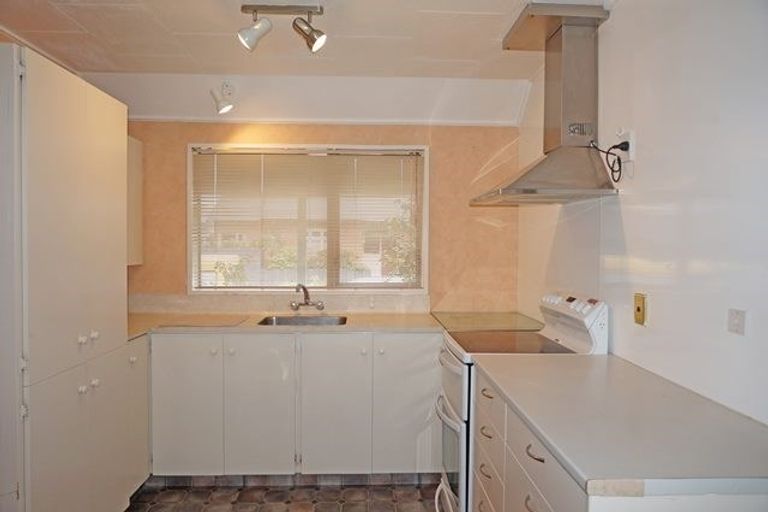 Photo of property in 60 Bay View Road, South Dunedin, Dunedin, 9012