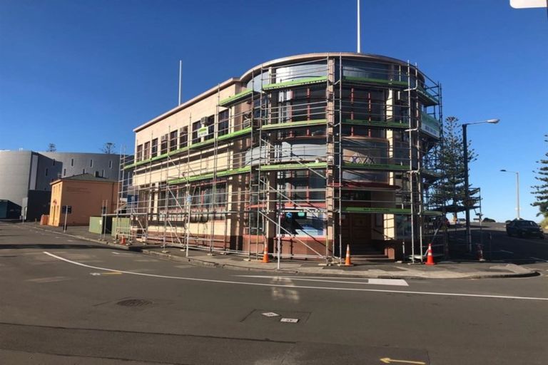 Photo of property in Miramar Villas, 1/3 Byron Street, Miramar, Wellington, 6022