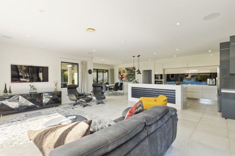 Photo of property in 49 Shelter Grove, Frankleigh Park, New Plymouth, 4310