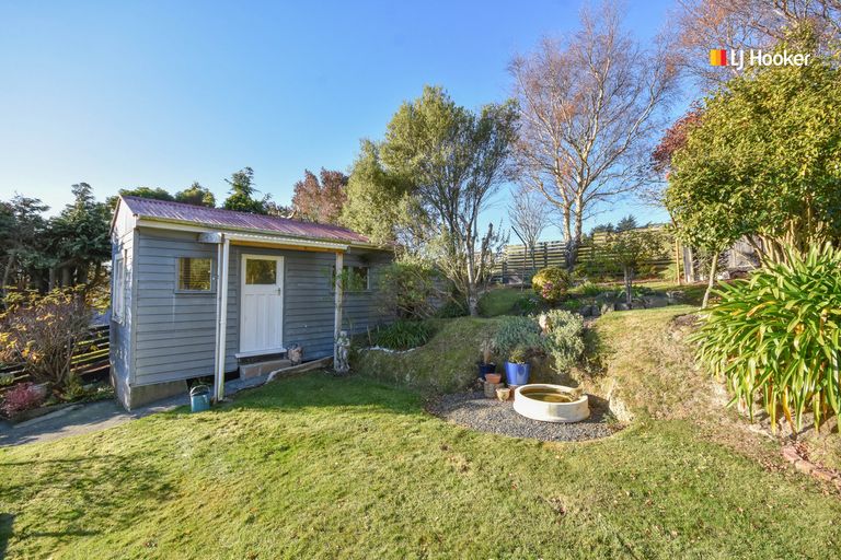 Photo of property in 34 Bayne Terrace, Macandrew Bay, Dunedin, 9014