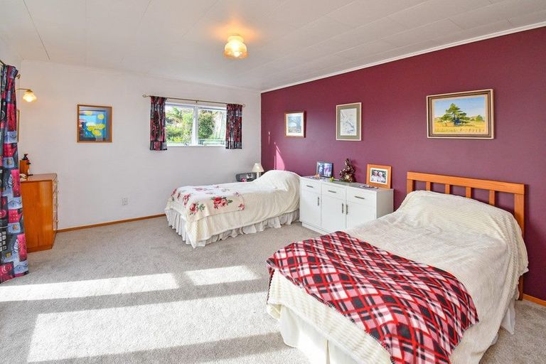 Photo of property in 3 Brooke Road, Red Hill, Papakura, 2110
