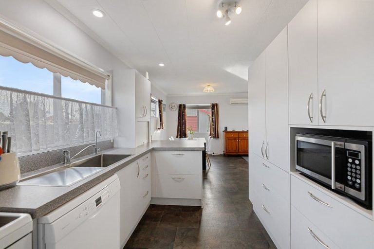 Photo of property in 22 Chaucer Street, Milton, 9220