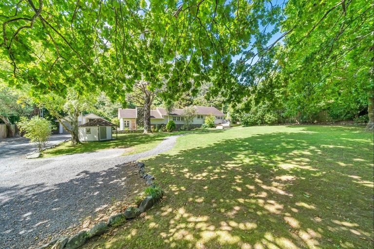 Photo of property in 23/25 Elmslie Road, Pinehaven, Upper Hutt, 5371