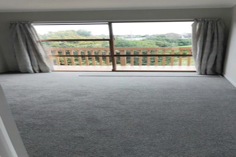 Photo of property in 11 Evan Street, Belmont, Auckland, 0622