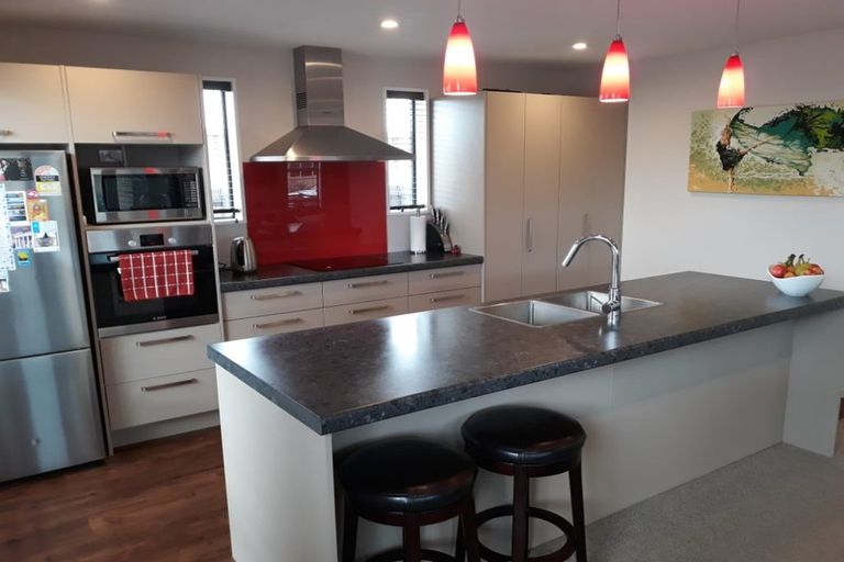 Photo of property in 28 Storer Street, Kaiapoi, 7630