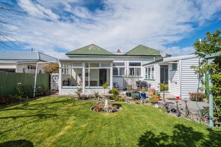 Photo of property in 37 Raymond Street, West End, Timaru, 7910