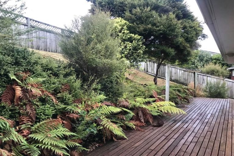 Photo of property in 70 Sailmaker Close, Whitby, Porirua, 5024