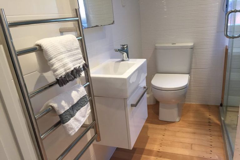 Photo of property in 3/20 Saltburn Road, Milford, Auckland, 0620