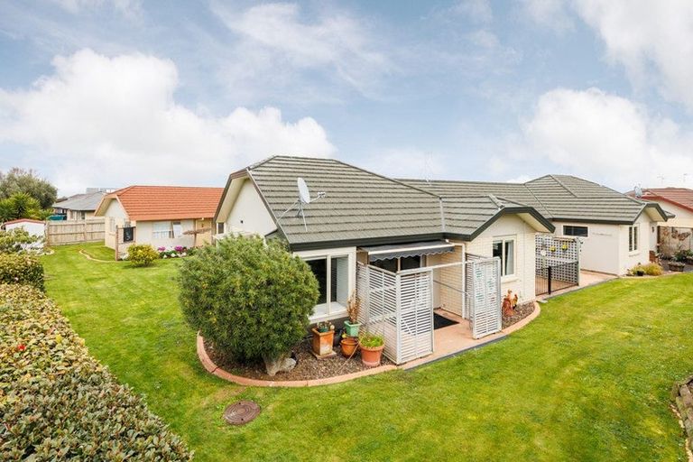 Photo of property in 9 Foxtail Fern, Kelvin Grove, Palmerston North, 4414
