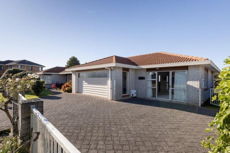 Photo of property in 55 Plateau Heights, Mount Maunganui, 3116