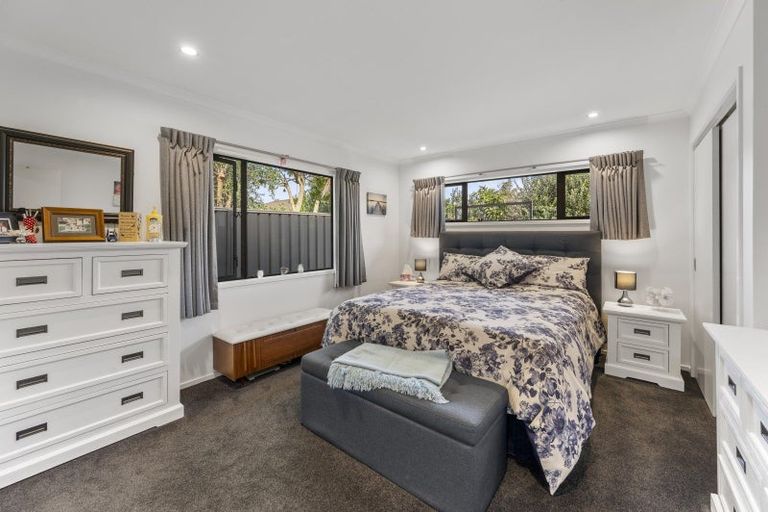 Photo of property in 18 Mcnaughton Place, Onekawa, Napier, 4110