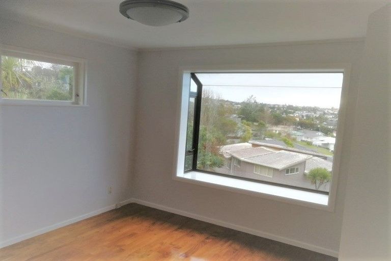 Photo of property in 74 Salamanca Road, Sunnynook, Auckland, 0620