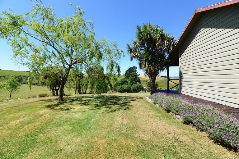 Photo of property in 617 Waihaorunga Back Road, Elephant Hill, Waimate, 7977