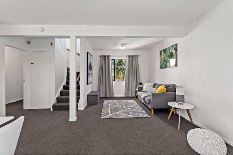 Photo of property in 26 Barneys Farm Road, Clendon Park, Auckland, 2103