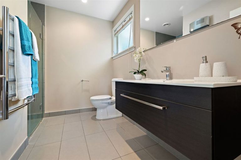 Photo of property in 112 Hamilton Avenue, Ilam, Christchurch, 8041