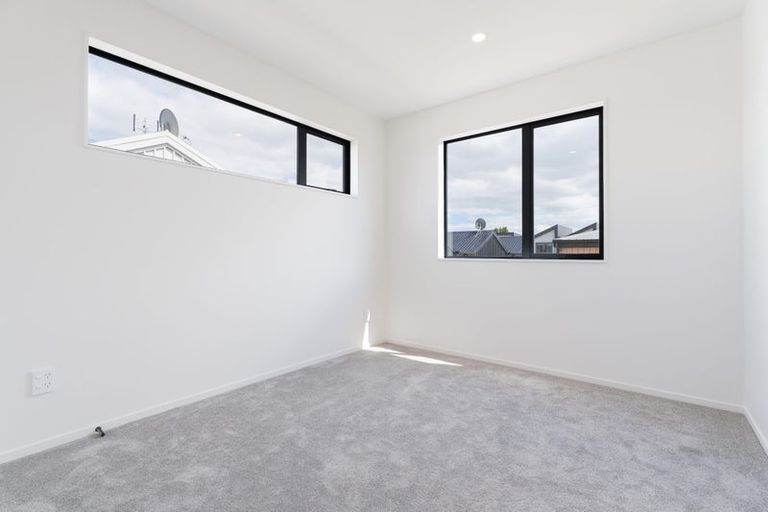 Photo of property in 11 Tokarewa Close, Mount Wellington, Auckland, 1062