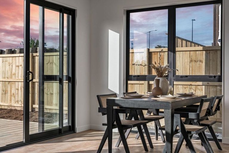 Photo of property in 4d Mahogany Street, Westgate, 0814