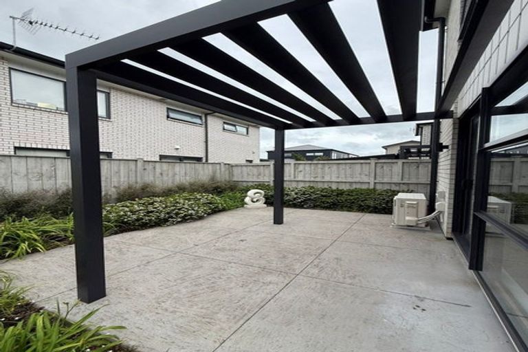 Photo of property in 4 Te Mura Crescent, Takanini, 2112