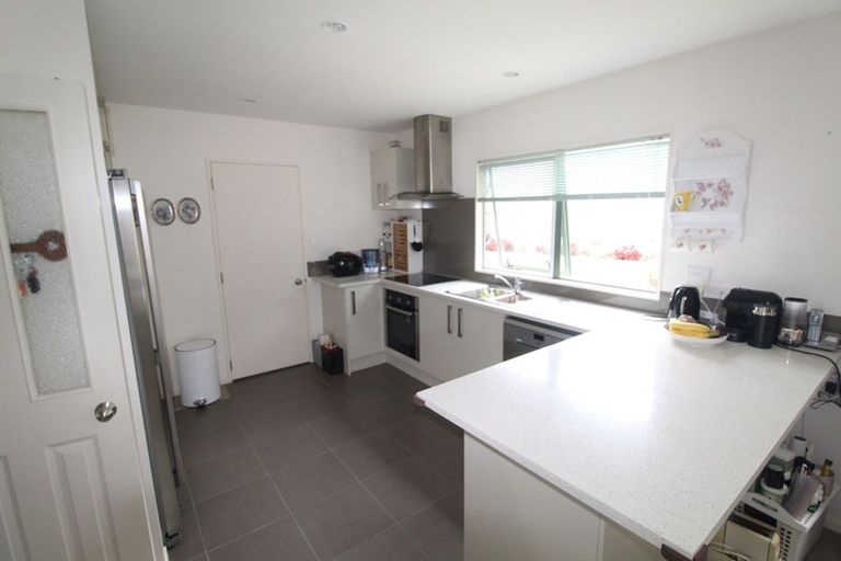 Photo of property in 2/15 Manuka Road, Bayview, Auckland, 0629